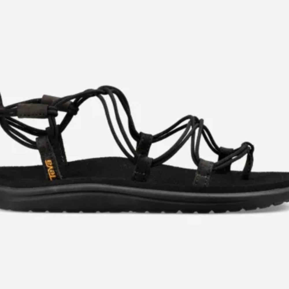 Teva Voya Infinity Sandal - Worn once ! - W 6